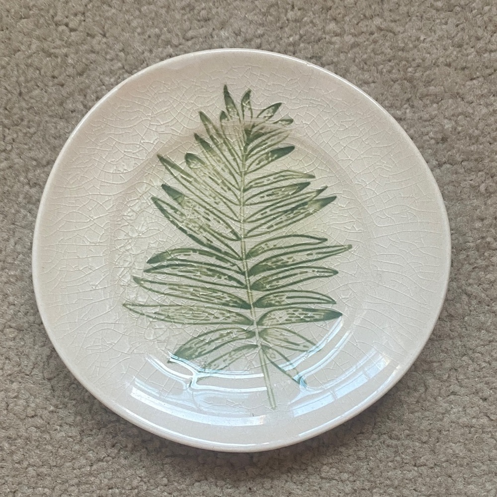 Creative Co-Op White Plate with Green Leaf Design